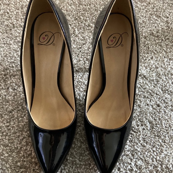 Black heel - Picture 2 of 5